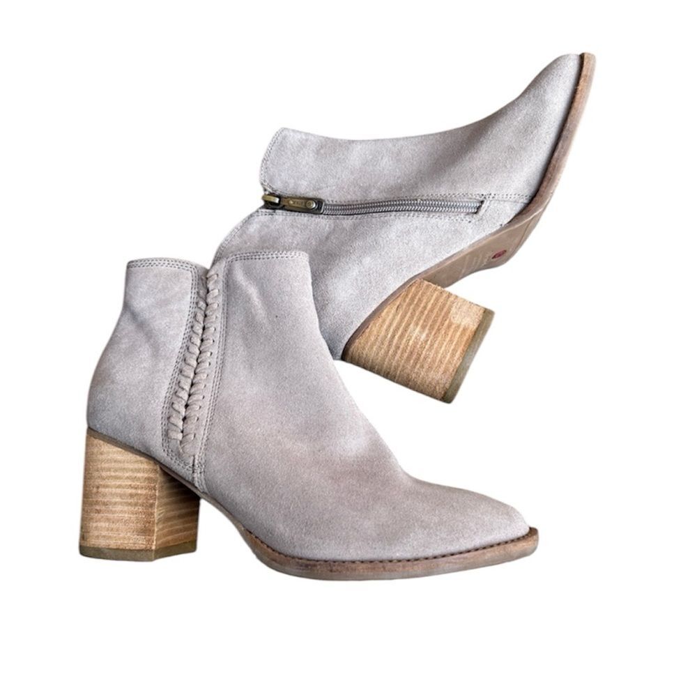 Blondo Nina Water Proof Ankle Taupe Suede Boot Sz 8.5